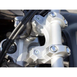 HeliBars Tour Performance Handlebar Riser For Yamaha Super Tenere (2014-current) -Arrow Shop helibars tour performance handlebar riser yamaha 1 image6