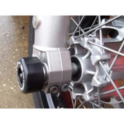 R&G Front Axle Sliders - XT660X / XT660R / XT660Z Tenere