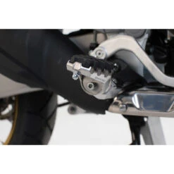 Sw-Motech FRS.01.112.10500 EVO Footrest Kit CRF1000L Africa Twin / Adv Sports (2018-) -Arrow Shop sw motech frs 01 112 10500 evo footrest kit image4